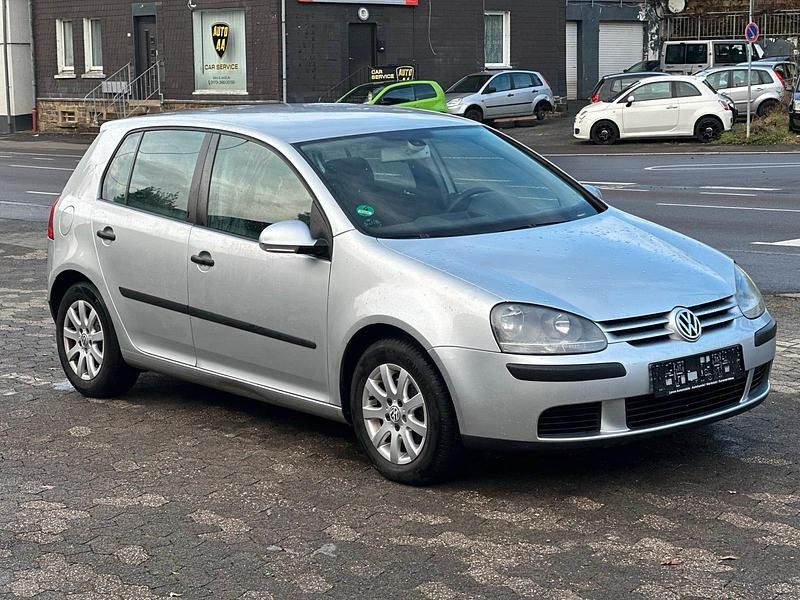 Gebraucht VW Golf V 115 PS (84 kW) 2004 Silber Kleinwagen