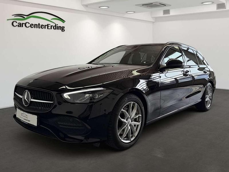 Schwarz/baltic black Gebraucht 2022 Mercedes C220 Kombi | 29.990 € (Guter Preis) - Bild 1/4