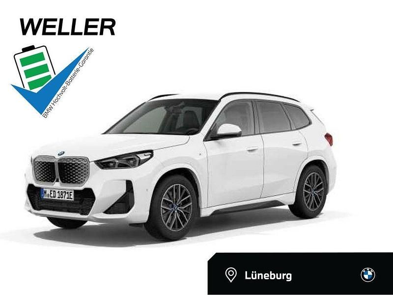 Weiß Gebraucht 2025 BMW iX1 M Sport SUV | 55.990 € (Teuer) - Bild 1/4