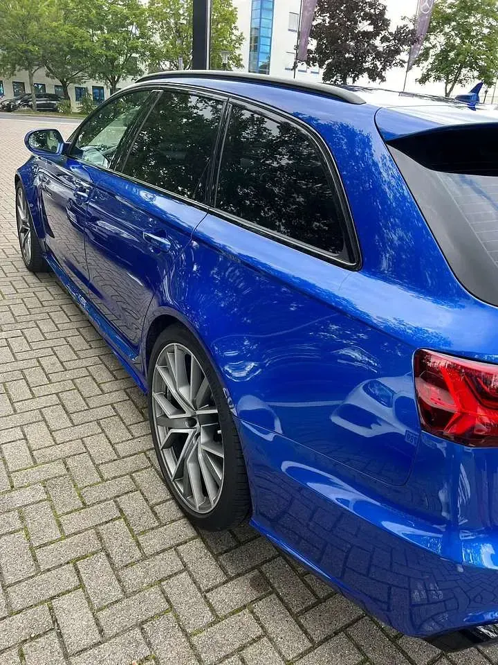 Gebraucht Audi RS6 Comfort 605 PS (444 kW) 2016 Blau Kombi