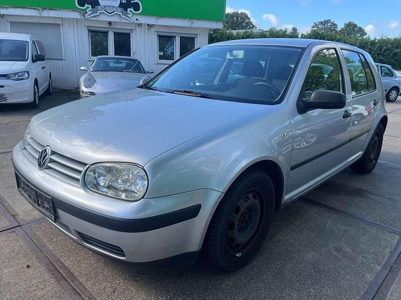 Silber Gebraucht 2000 VW Golf IV Limousine | 600 € (Superpreis) - Bild 1/4