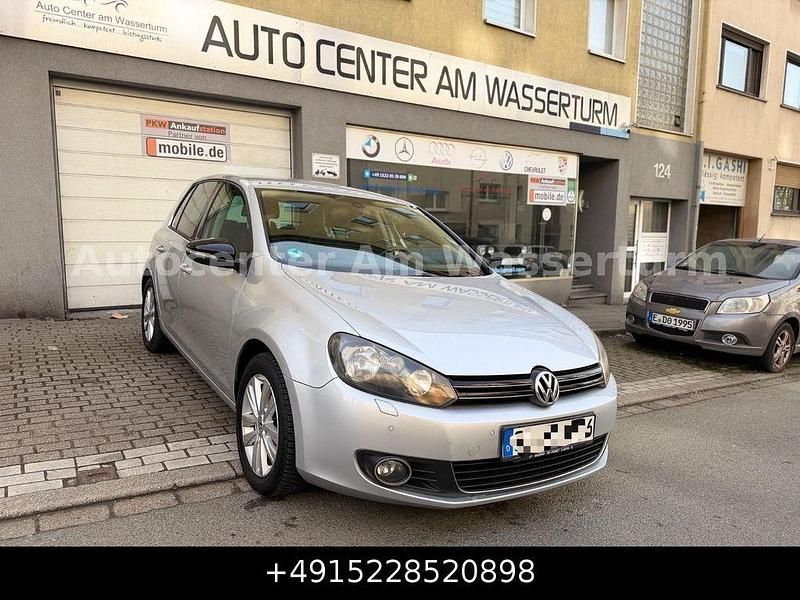 Gebraucht VW Golf VII Style 105 PS (77 kW) 2012 Silber Limousine