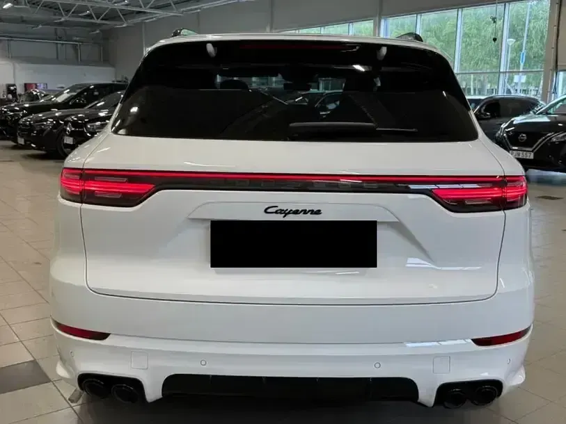 Gebraucht Porsche Cayenne E-Hybrid Platinum Edition 462 PS (339 kW) 2023 Weiß SUV