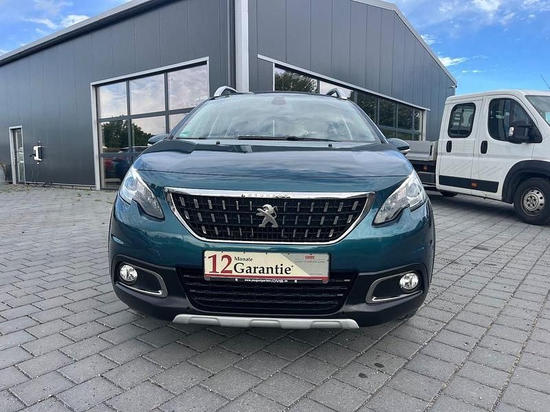 Gebraucht Peugeot 2008 Allure 110 PS (80 kW) 2018 Grün SUV