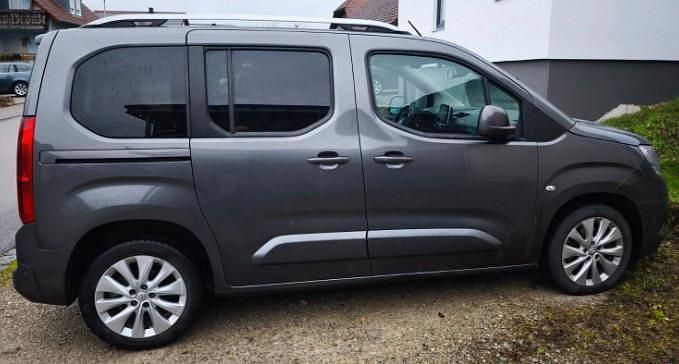 Gebraucht Opel Combo Life 131 PS (96 kW) 2019 Grau Van / Kleinbus