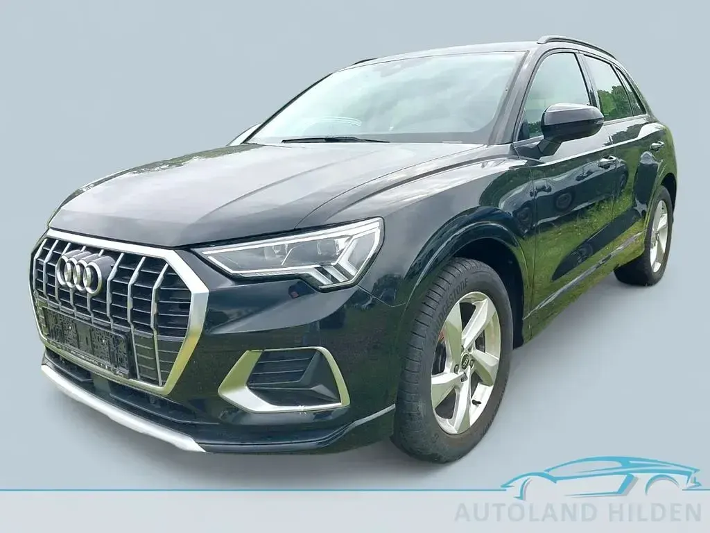 Gebraucht Audi Q3 Performance 150 PS (110 kW) 2023 Mythosschwarz SUV