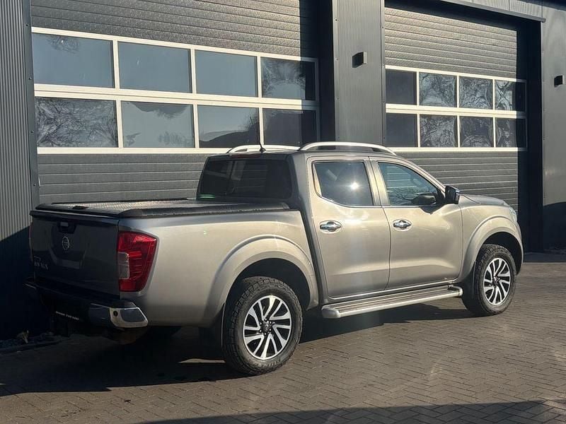 Gebraucht Nissan Navara Tekna 190 PS (139 kW) 2016 Grau Pickup