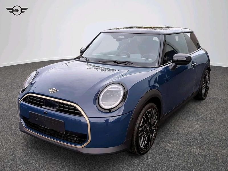 Gebraucht Mini Cooper Favoured 156 PS (114 kW) 2024 Blau Kleinwagen