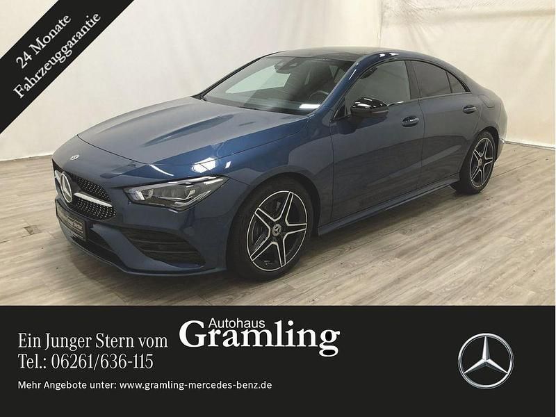 Blau Gebraucht 2023 Mercedes CLA200 AMG Limousine | 39.679 € (Etwas zu teuer) - Bild 1/4