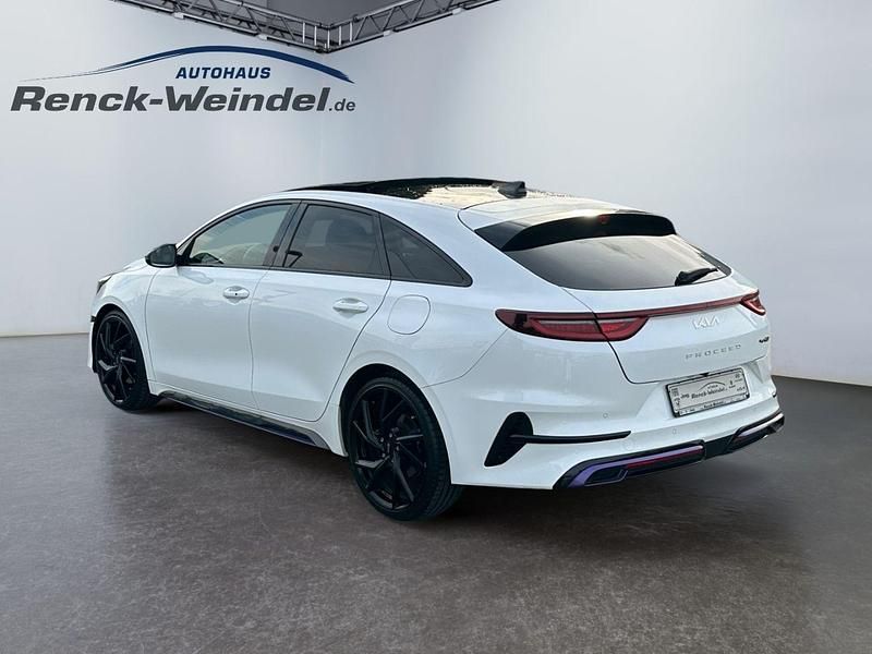 Second-hand Kia ProCeed 204 CP (150 kW) 2024 Alb Break