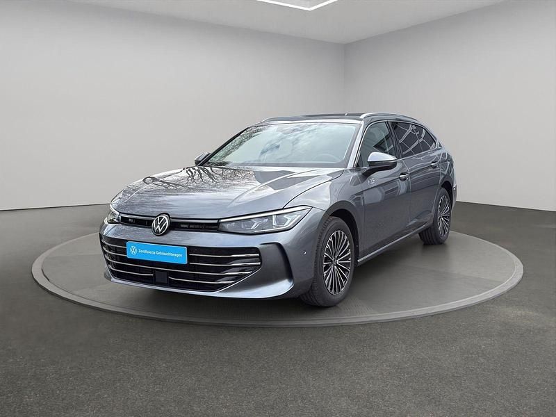 Gebraucht VW Passat Elegance 150 PS (110 kW) 2024 Grau Kombi