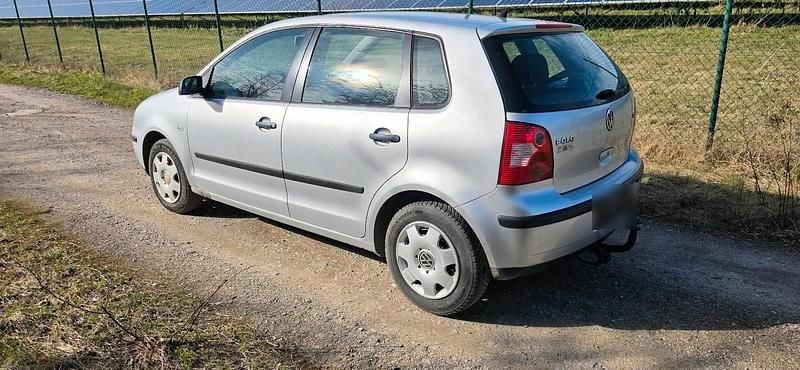Gebraucht VW Polo 64 PS (47 kW) 2002 Silber Kleinwagen