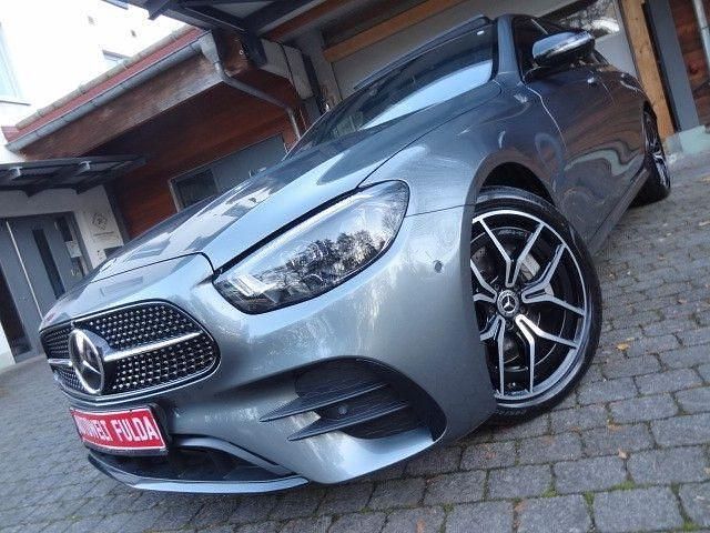 Gebraucht Mercedes E400 AMG 330 PS (242 kW) 2021 Grau Limousine