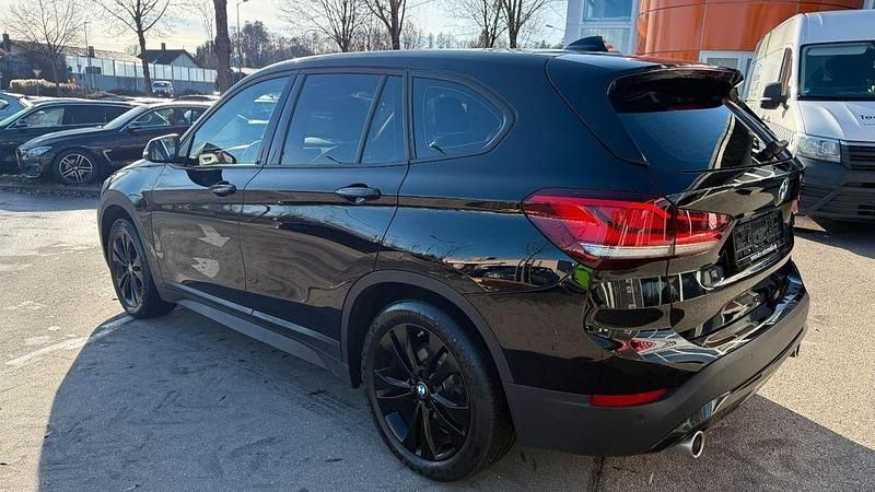 Gebraucht BMW X1 Advantage 150 PS (110 kW) 2020 Schwarz ii/bonnet fluid black SUV