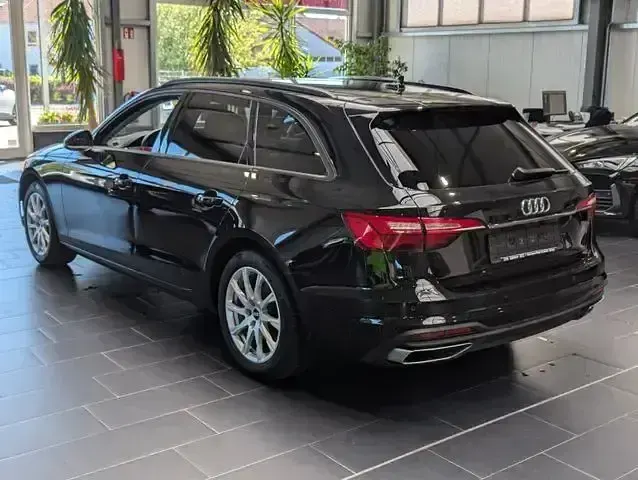 Gebraucht Audi A4 204 PS (150 kW) 2022 Schwarz Kombi