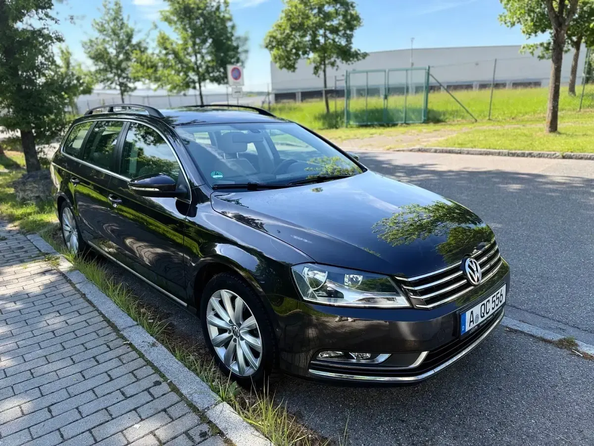 Gebraucht VW Passat 140 PS (102 kW) 2011 Braun Kombi