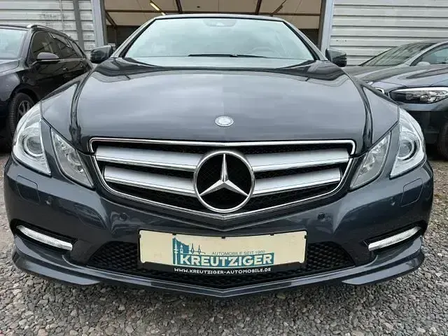Gebraucht Mercedes E350 306 PS (225 kW) 2013 Tenoritgrau Cabrio