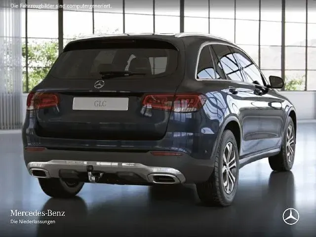 Gebraucht Mercedes GLC220 194 PS (142 kW) 2022 Blau SUV