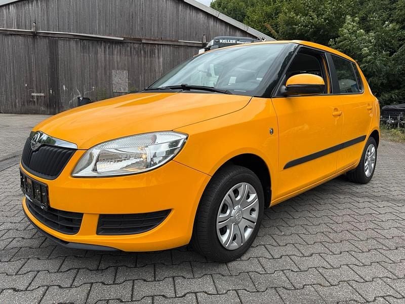 Orange Gebraucht 2014 Skoda Fabia Ambition Kleinwagen | 3.650 € (Superpreis) - Bild 1/4