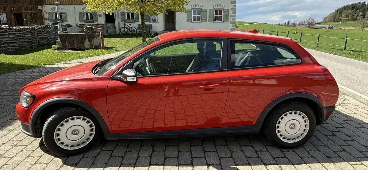 Second-hand Volvo C30 109 CP (80 kW) 2008 Roșu Hatchback