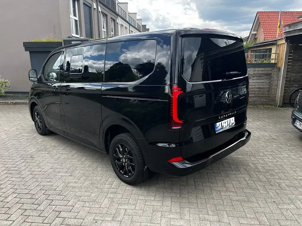 Gebraucht VW Caravelle 150 PS (110 kW) 2025 Schwarz Van