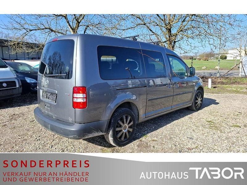 Gebraucht VW Caddy Maxi 102 PS (75 kW) 2013 Natural grey metallic Van / Kleinbus