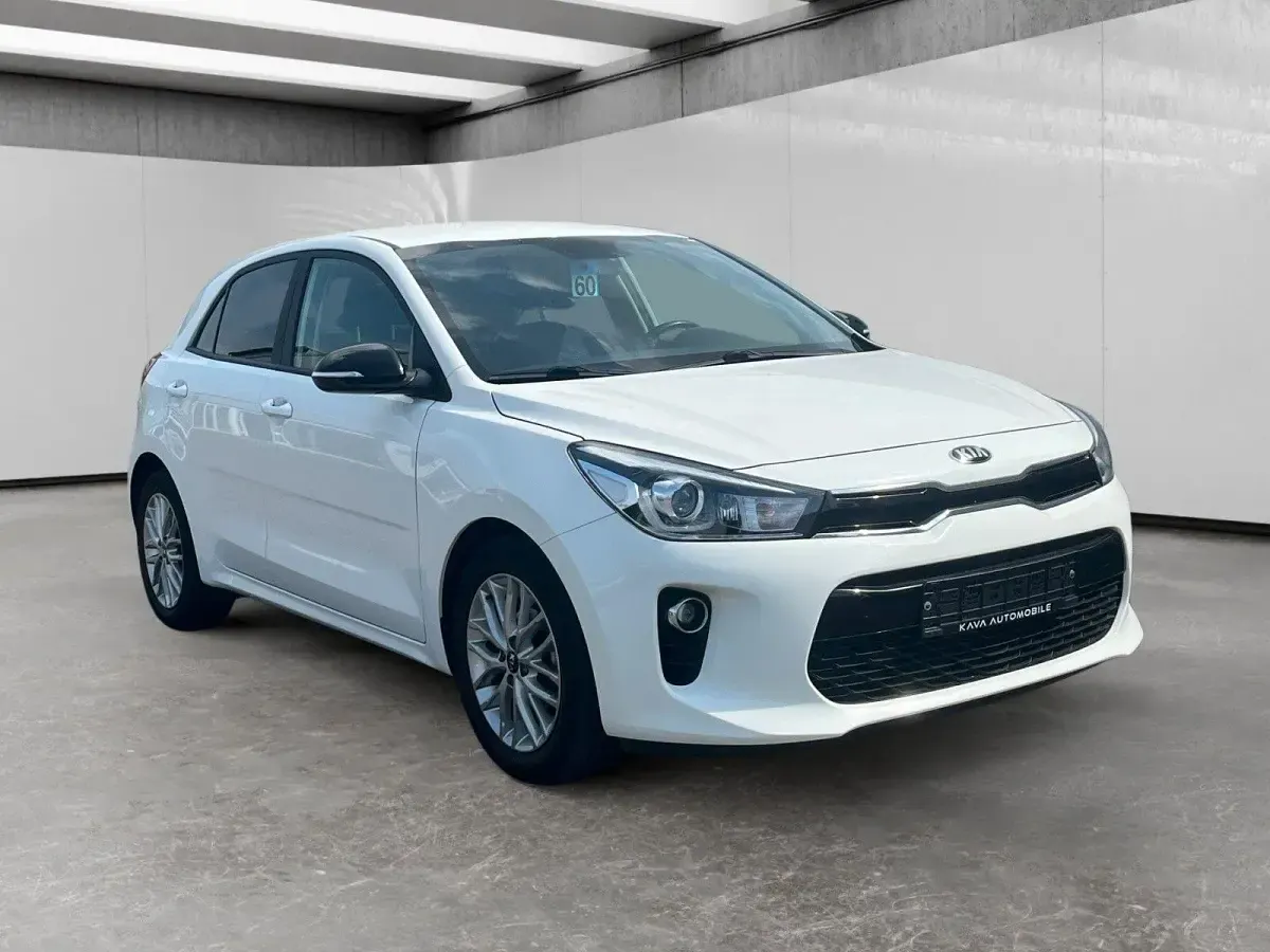 Gebraucht Kia Rio 84 PS (61 kW) 2020 Clear white Kleinwagen