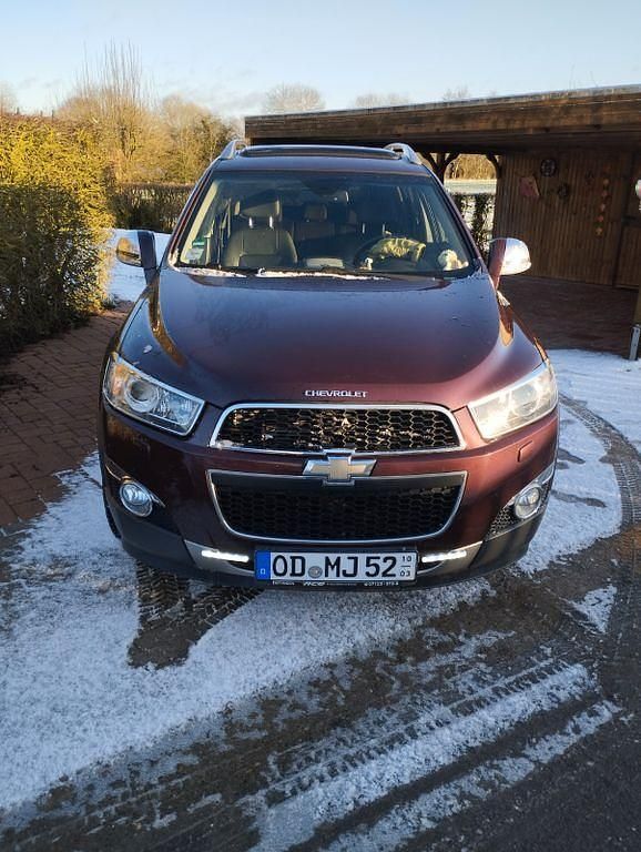 Gebraucht Chevrolet Captiva LTZ 184 PS (135 kW) 2012 Rot SUV