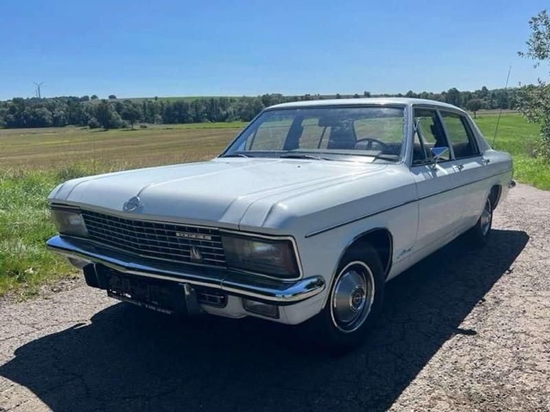 Weiß Gebraucht 1971 Opel Diplomat S Limousine | 18.750 € - Bild 1/4