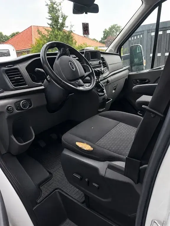 Gebraucht Ford Transit 131 PS (96 kW) 2021 Weiß Limousine