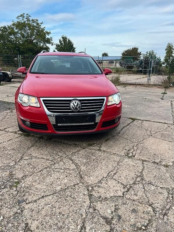 Rot Gebraucht 2007 VW Passat Kombi | 5.600 € (Teuer) - Bild 1/4