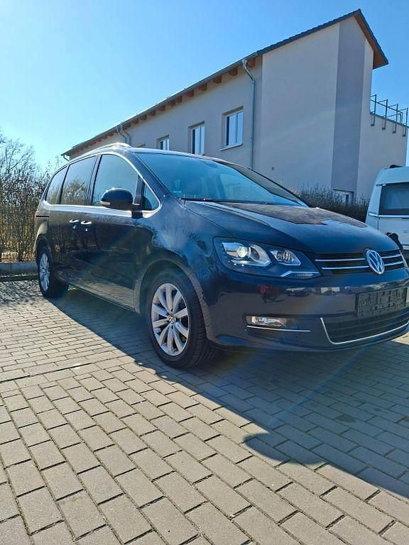 Gebraucht VW Sharan 204 PS (150 kW) 2016 Blau Van / Kleinbus