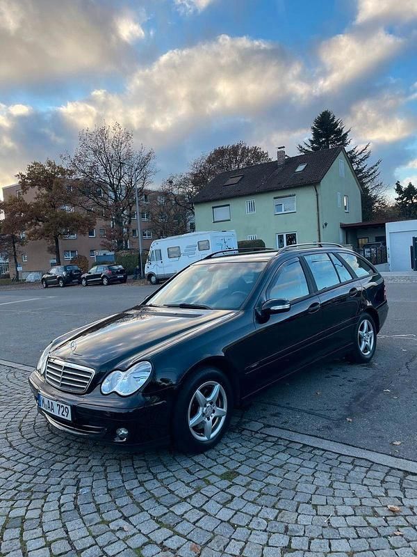Gebraucht Mercedes C200 Classic 122 PS (89 kW) 2004 Kombi