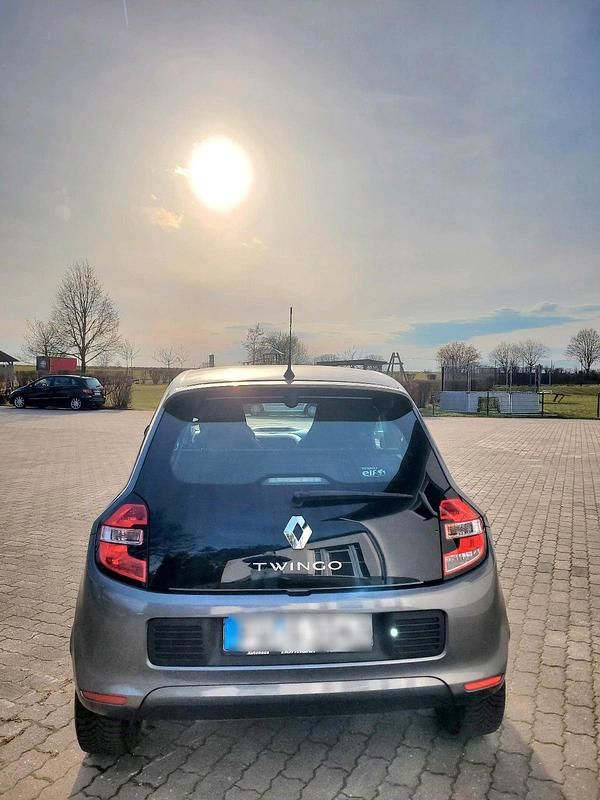 Gebraucht Renault Twingo 69 PS (50 kW) 2017 Grau Kleinwagen