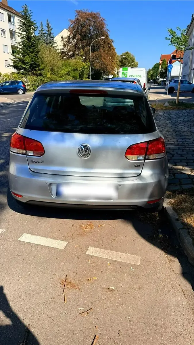 Gebraucht VW Golf VI 102 PS (75 kW) 2009 Silber Limousine
