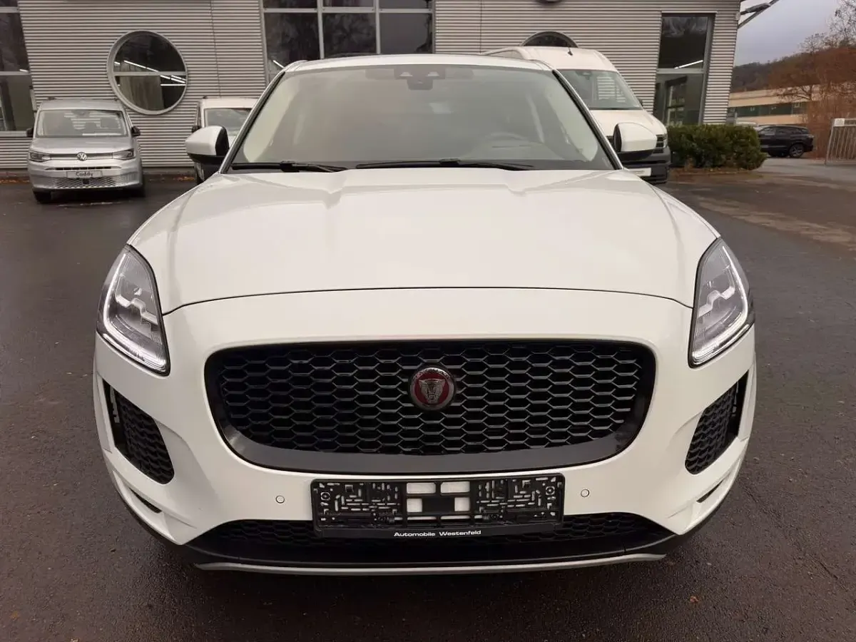 Gebraucht Jaguar E-Pace SE 179 PS (131 kW) 2019 Fuji white SUV