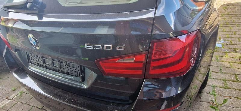 Gebraucht BMW 530 258 PS (189 kW) 2013 Grau Kombi