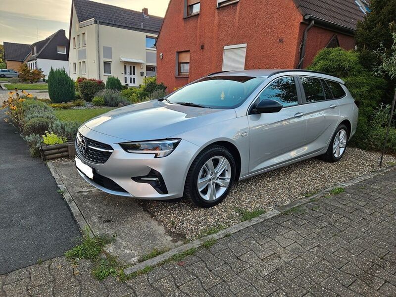 Silber Gebraucht 2021 Opel Insignia Kombi | 10.900 € (Guter Preis) - Bild 1/4