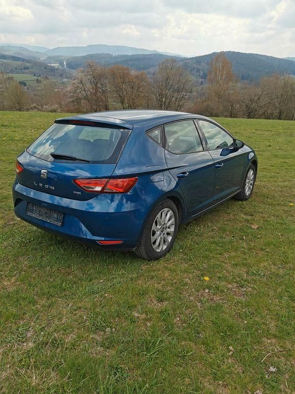 Gebraucht Seat Leon Style 110 PS (80 kW) 2017 Blau Limousine
