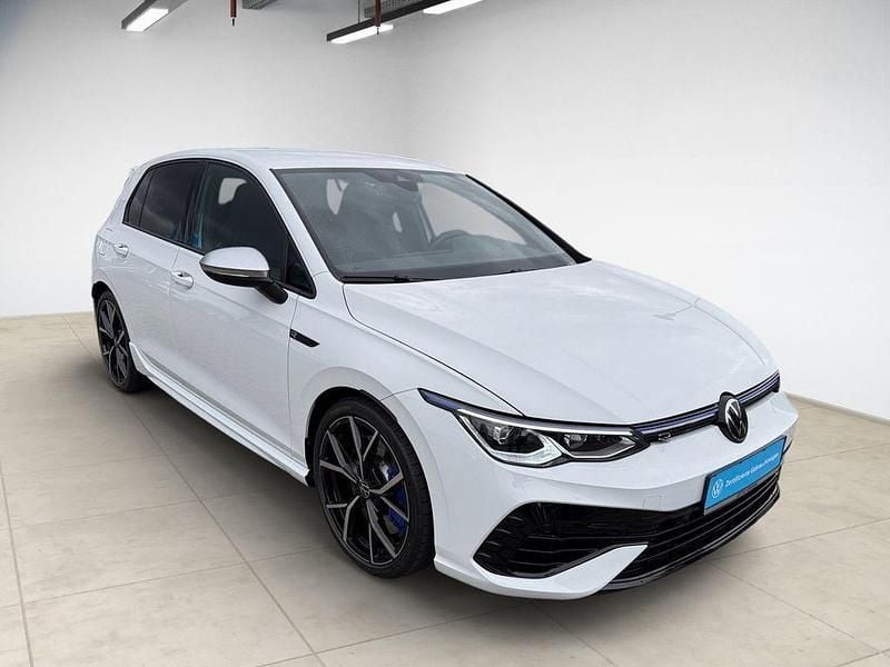 Gebraucht VW Golf VIII R 333 PS (244 kW) 2023 Weiß Limousine