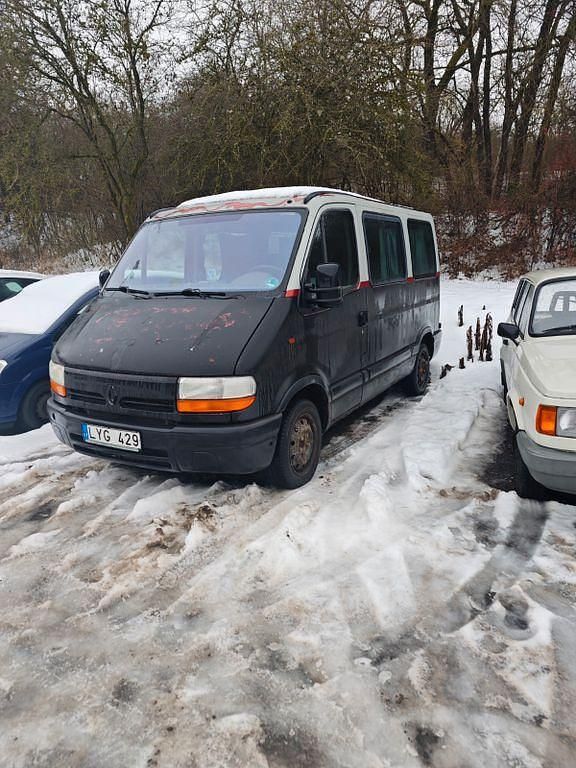 Schwarz Gebraucht 2002 Renault Master Van / Kleinbus | 850 € - Bild 1/4