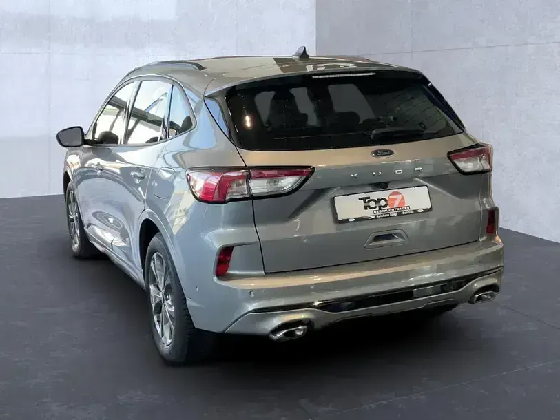 Gebraucht Ford Kuga ST-Line 120 PS (88 kW) 2024 Silber SUV