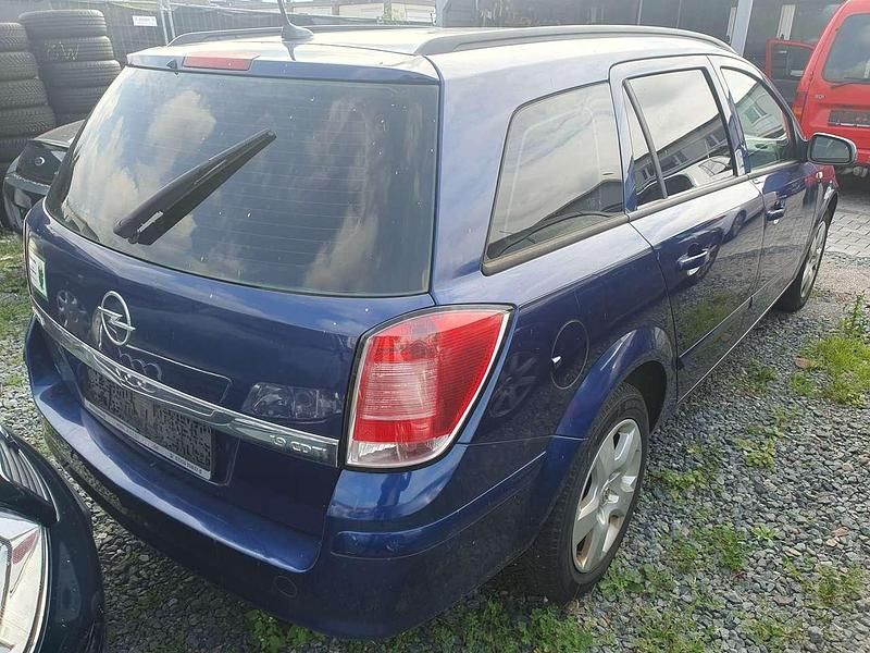 Gebraucht Opel Astra Edition 101 PS (74 kW) 2005 Ultrablau/blue Kombi