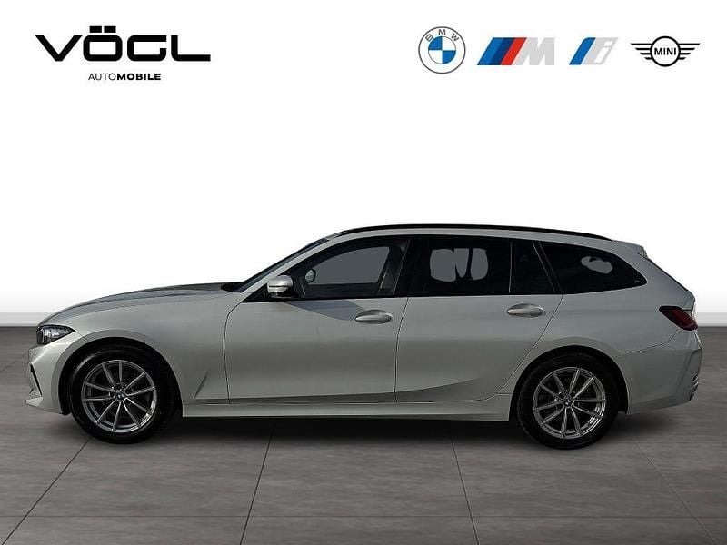 Gebraucht BMW 320 190 PS (139 kW) 2023 Mineralweiß Kombi