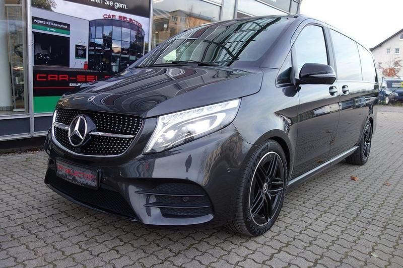 Graphitgrau Gebraucht 2022 Mercedes V300 AMG Van / Kleinbus | 62.800 € (Etwas zu teuer) - Bild 1/4