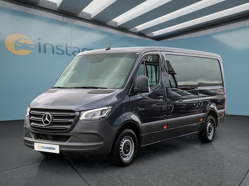 Grau Gebraucht 2023 Mercedes Sprinter Van | 56.049 € (Teuer) - Bild 1/4