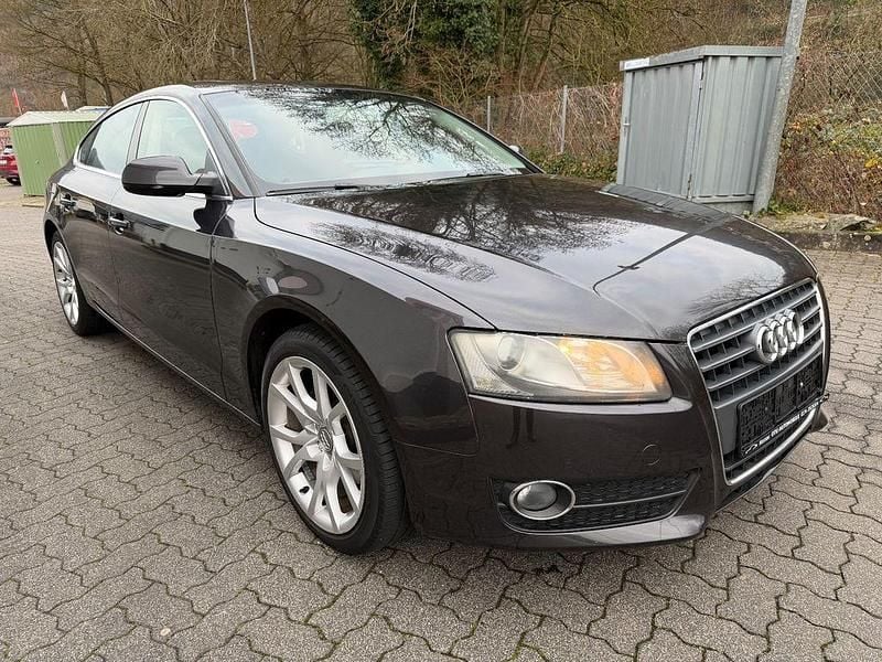 Schwarz Gebraucht 2011 Audi A5 Sportback Sport Kleinwagen | 5.950 € (Superpreis) - Bild 1/3