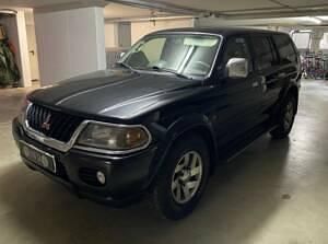 Gebraucht Mitsubishi Pajero Sport 177 PS (130 kW) 2000 Schwarz SUV