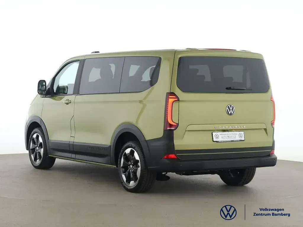 Neu VW Caravelle PanAmericana 160 kW (218 PS) 2026 Grün Van