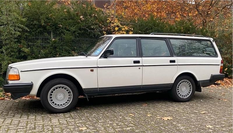 Weiß Gebraucht 1992 Volvo 240 SE Kombi | 15.800 € - Bild 1/4